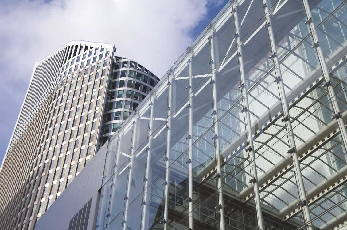 马鞍山建筑玻璃贴膜的好处及功能特点